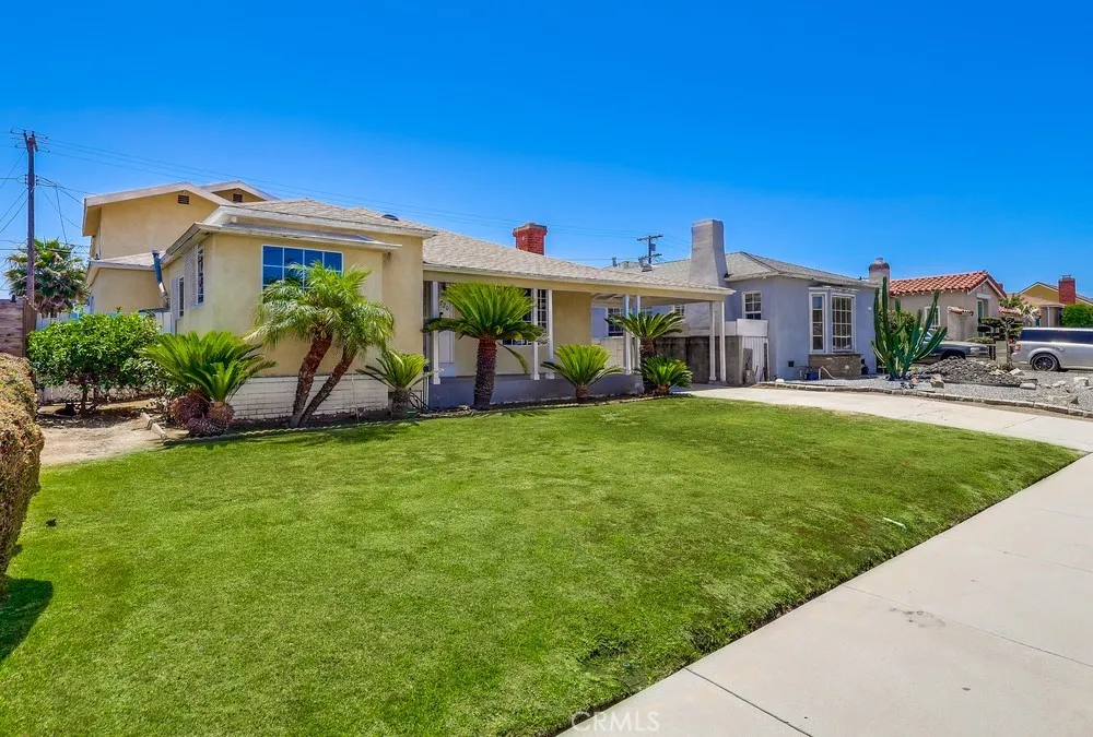 720 W 108th Street, Los Angeles, California 90044 home-pic-1